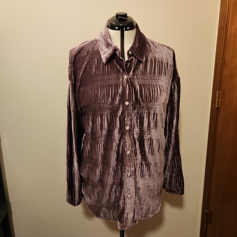 Bibi Taupe Velvet Top button down Ssssooo Soft!  Xlarge